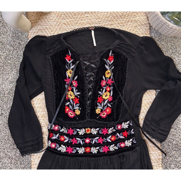 Free People Black Velvet Embroidered Lace Up Boho Midi Dress Floral Folk Slit - Picture 7 of 7